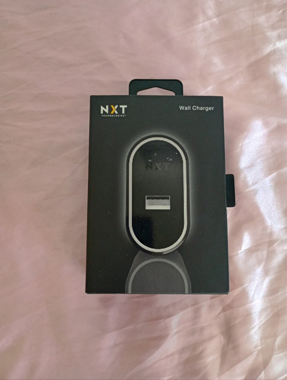 NXT Technologies Universal USB Port Phone Charger, black
